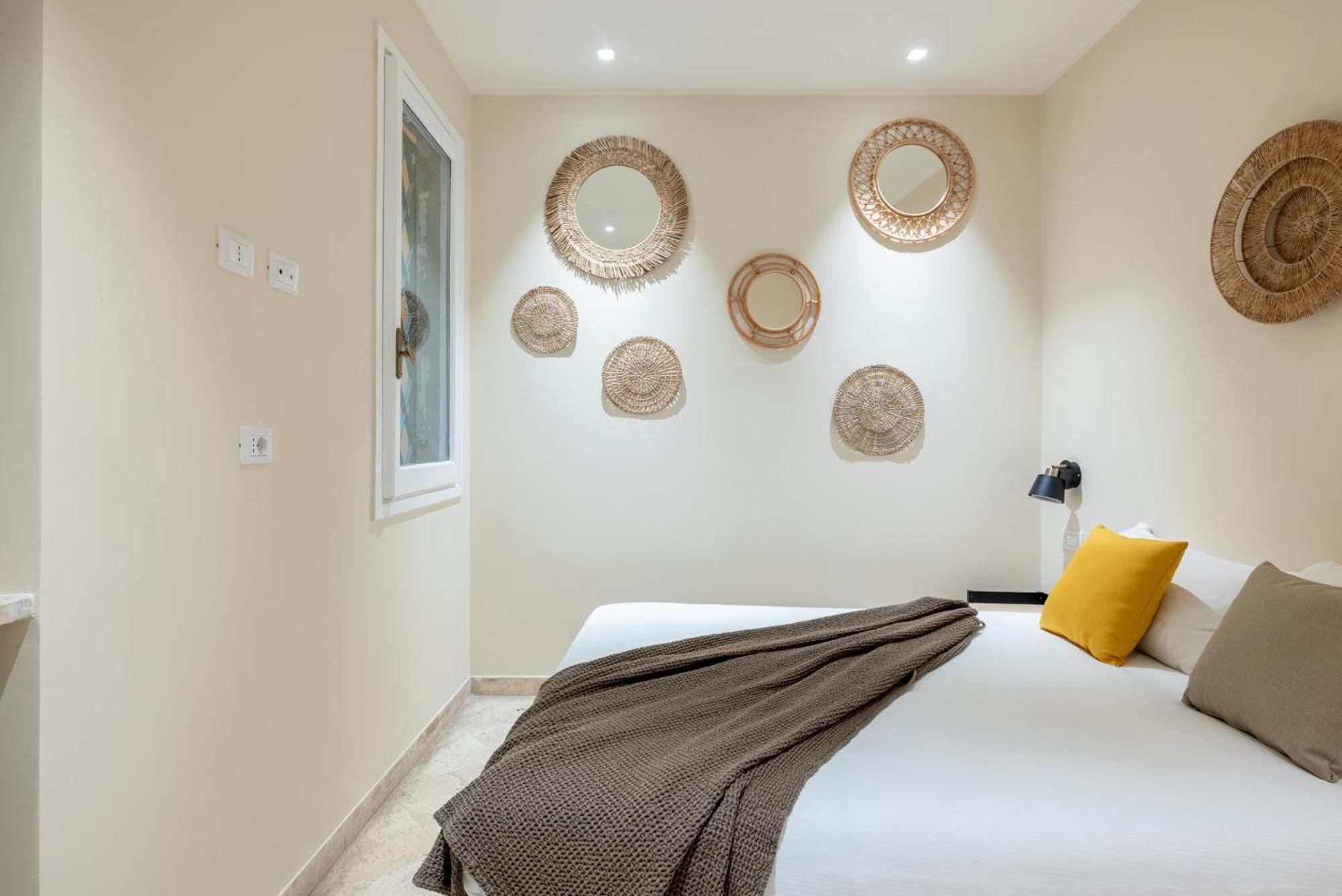 Charming 3 Bedroom Apartment In The Historic Center ローマ エクステリア 写真