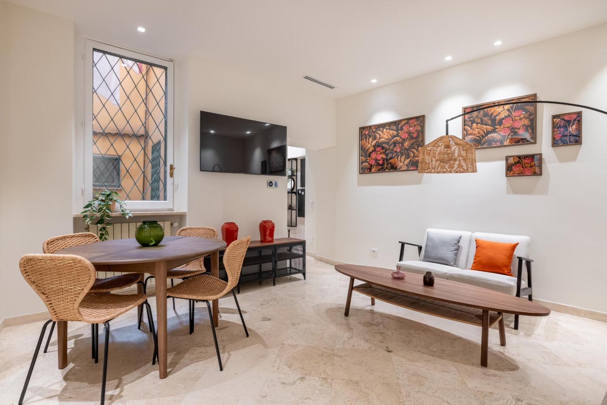 Charming 3 Bedroom Apartment In The Historic Center ローマ エクステリア 写真
